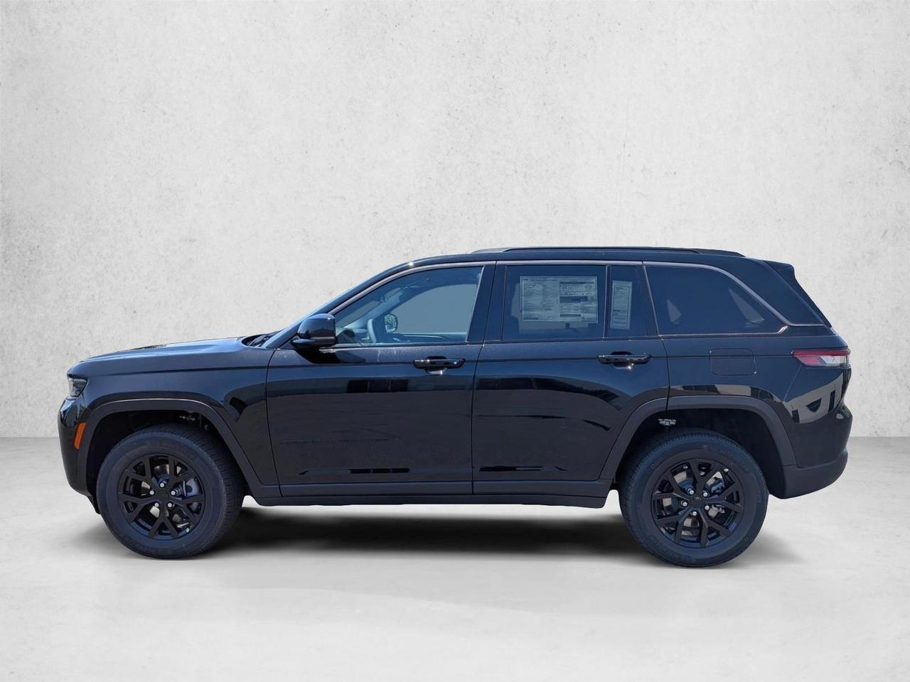 2026 Jeep Grand Cherokee Laredo Altitude Roseville CA