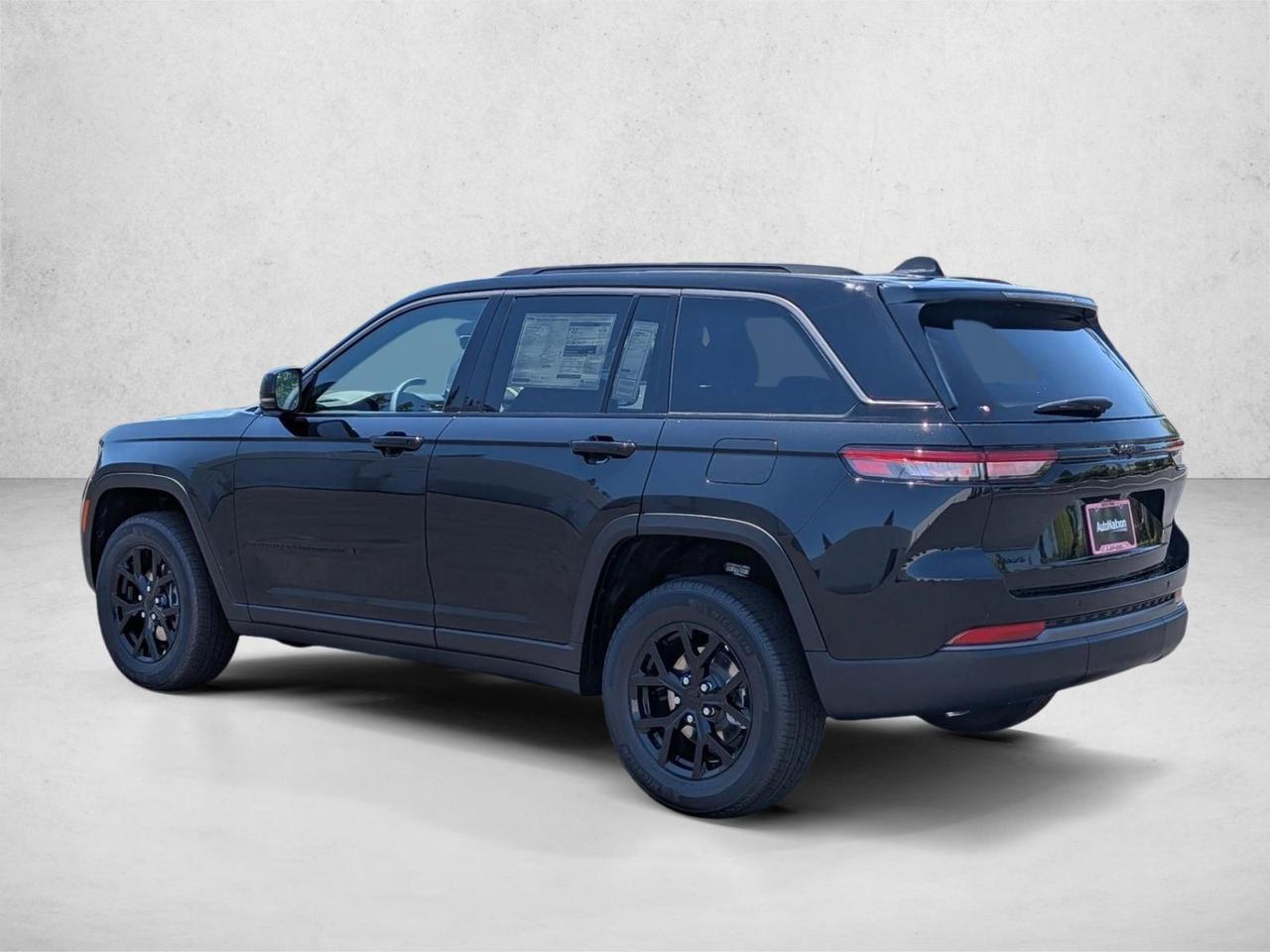2026 Jeep Grand Cherokee Laredo Altitude Roseville CA