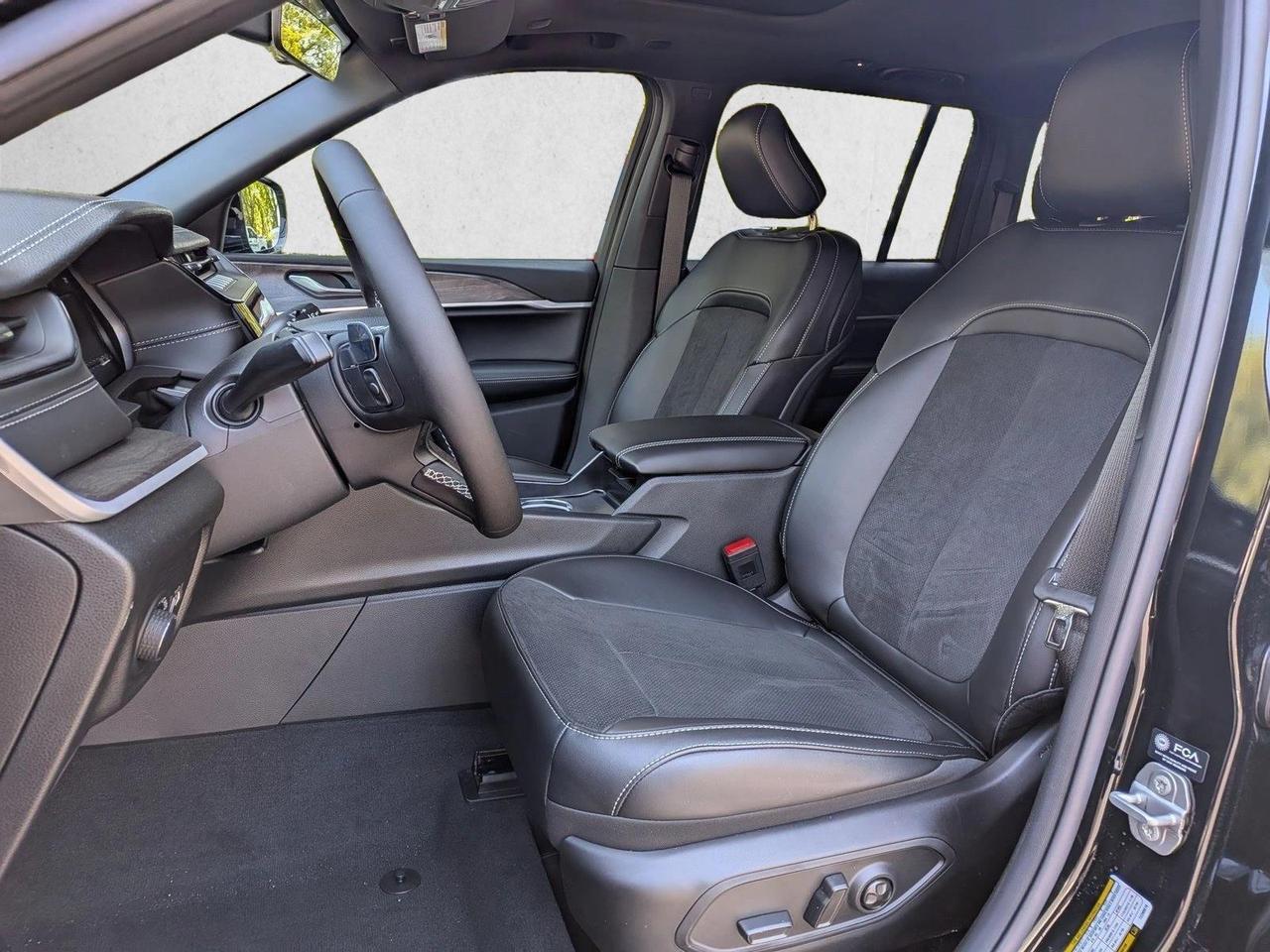 2026 Jeep Grand Cherokee Laredo Altitude Roseville CA