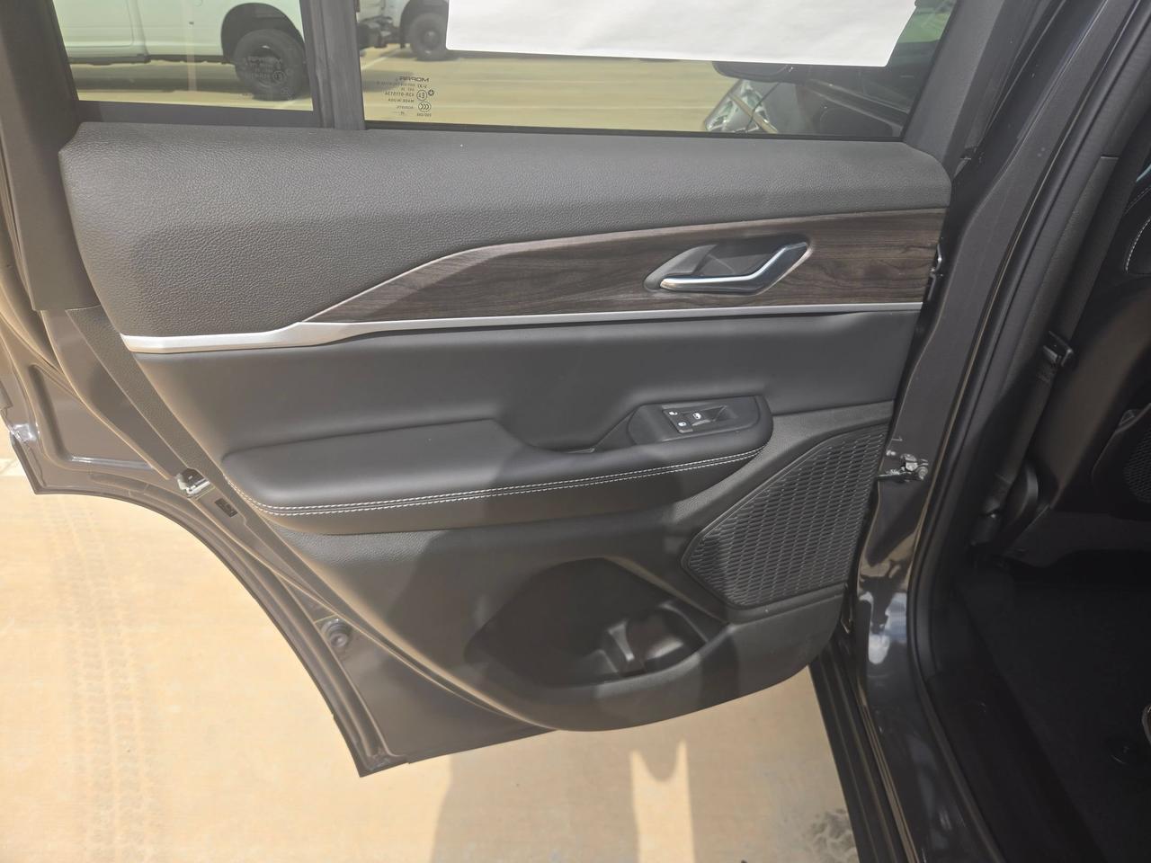 2026 Jeep Grand Cherokee Laredo Altitude Castroville TX