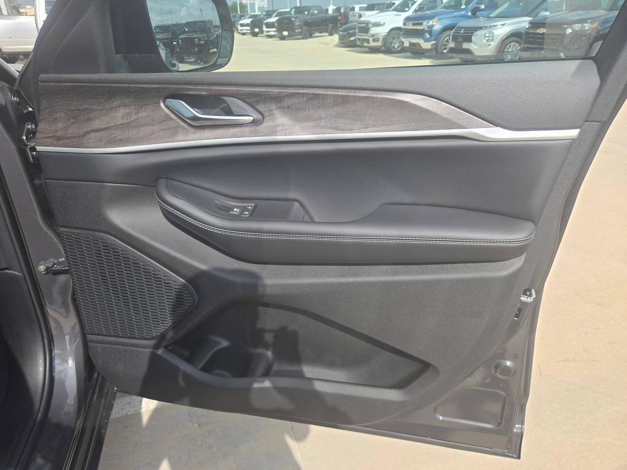 2026 Jeep Grand Cherokee Laredo Altitude Castroville TX
