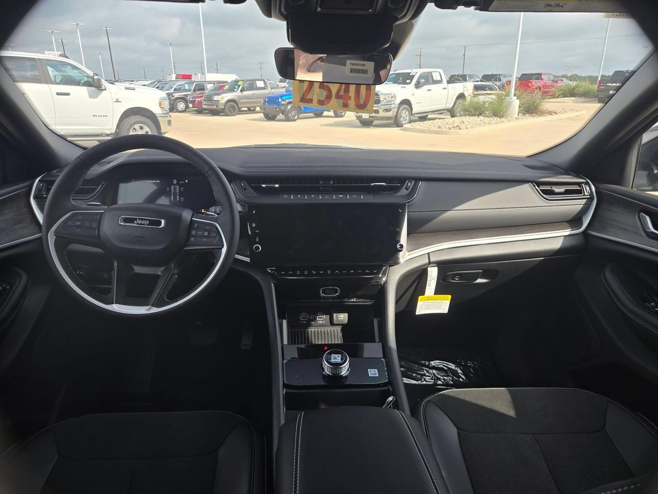 2026 Jeep Grand Cherokee Laredo Altitude Castroville TX