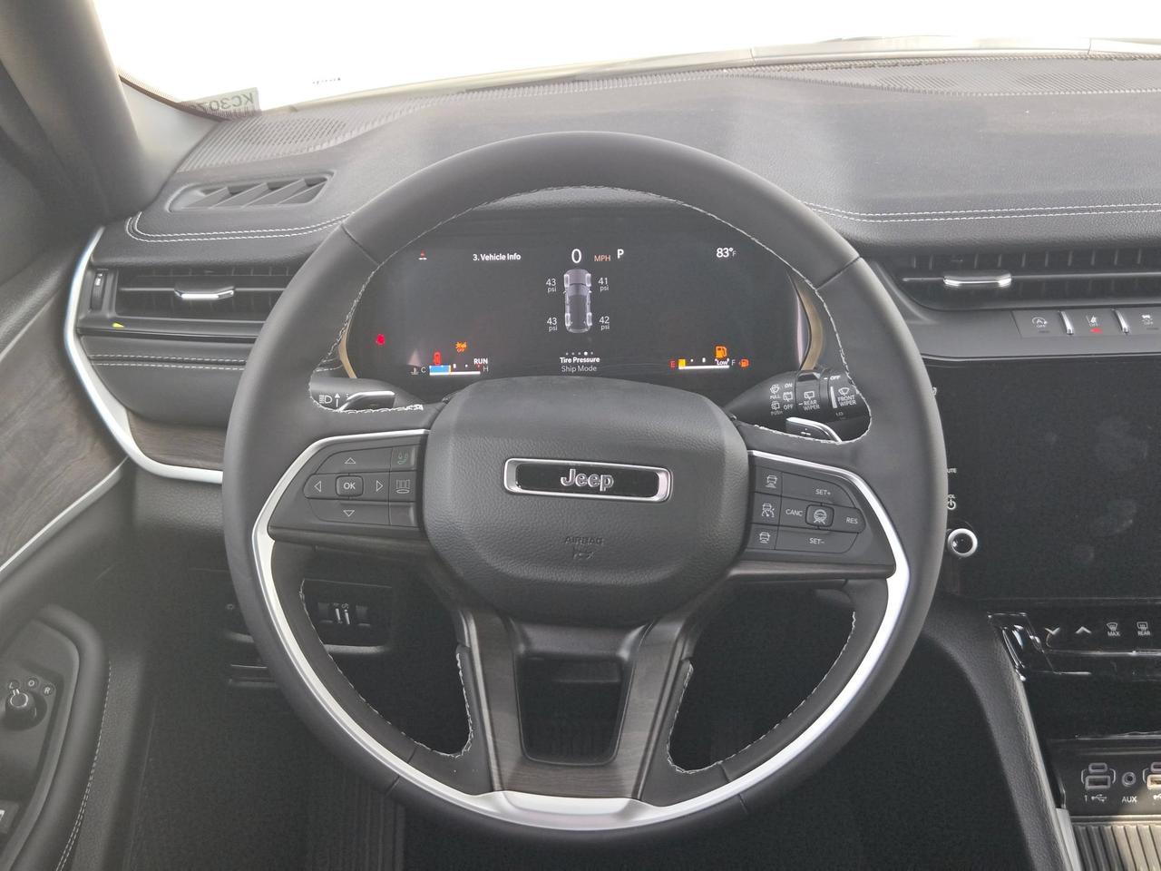 2026 Jeep Grand Cherokee Laredo Altitude Castroville TX