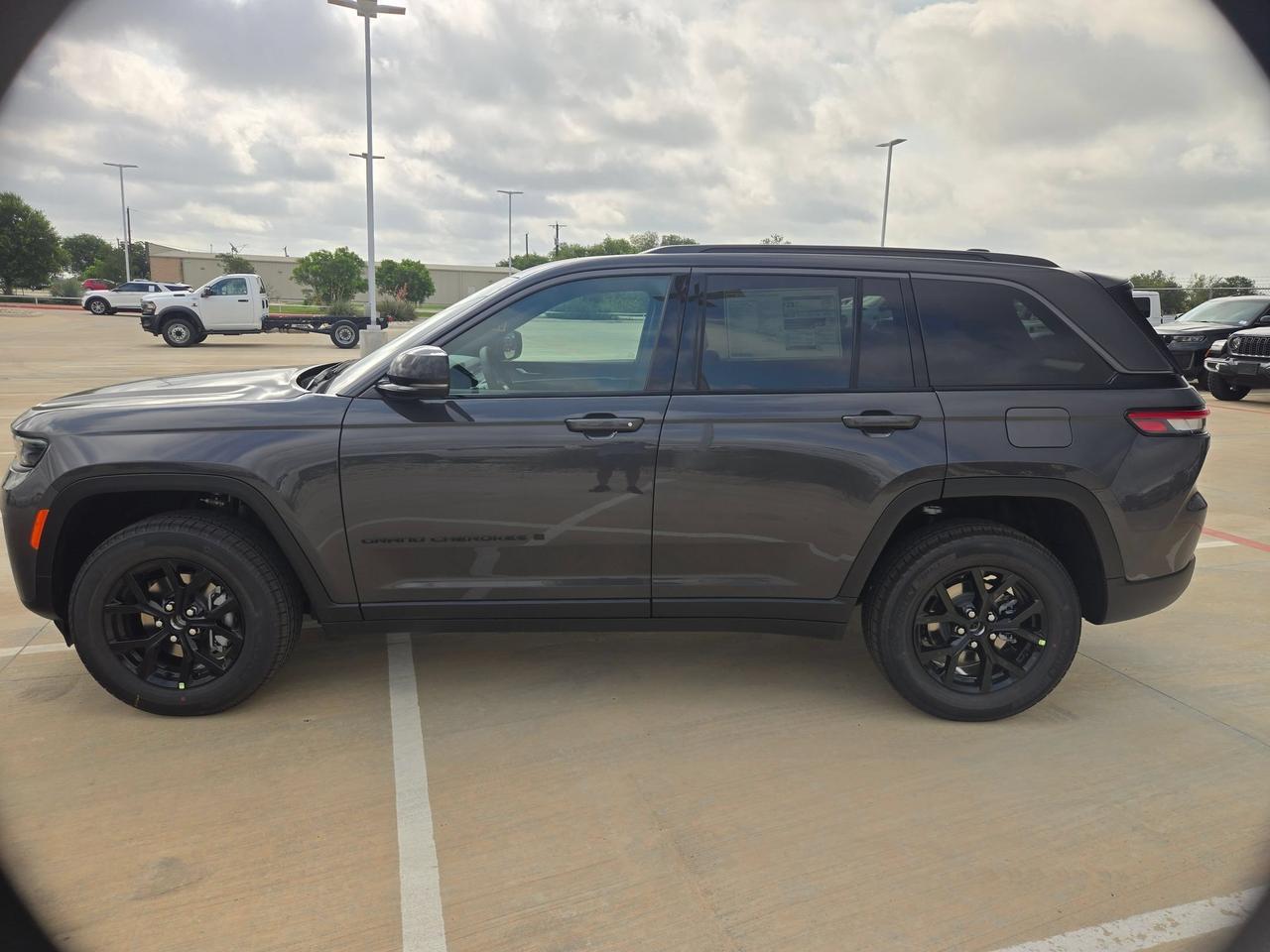 2026 Jeep Grand Cherokee Laredo Altitude Castroville TX