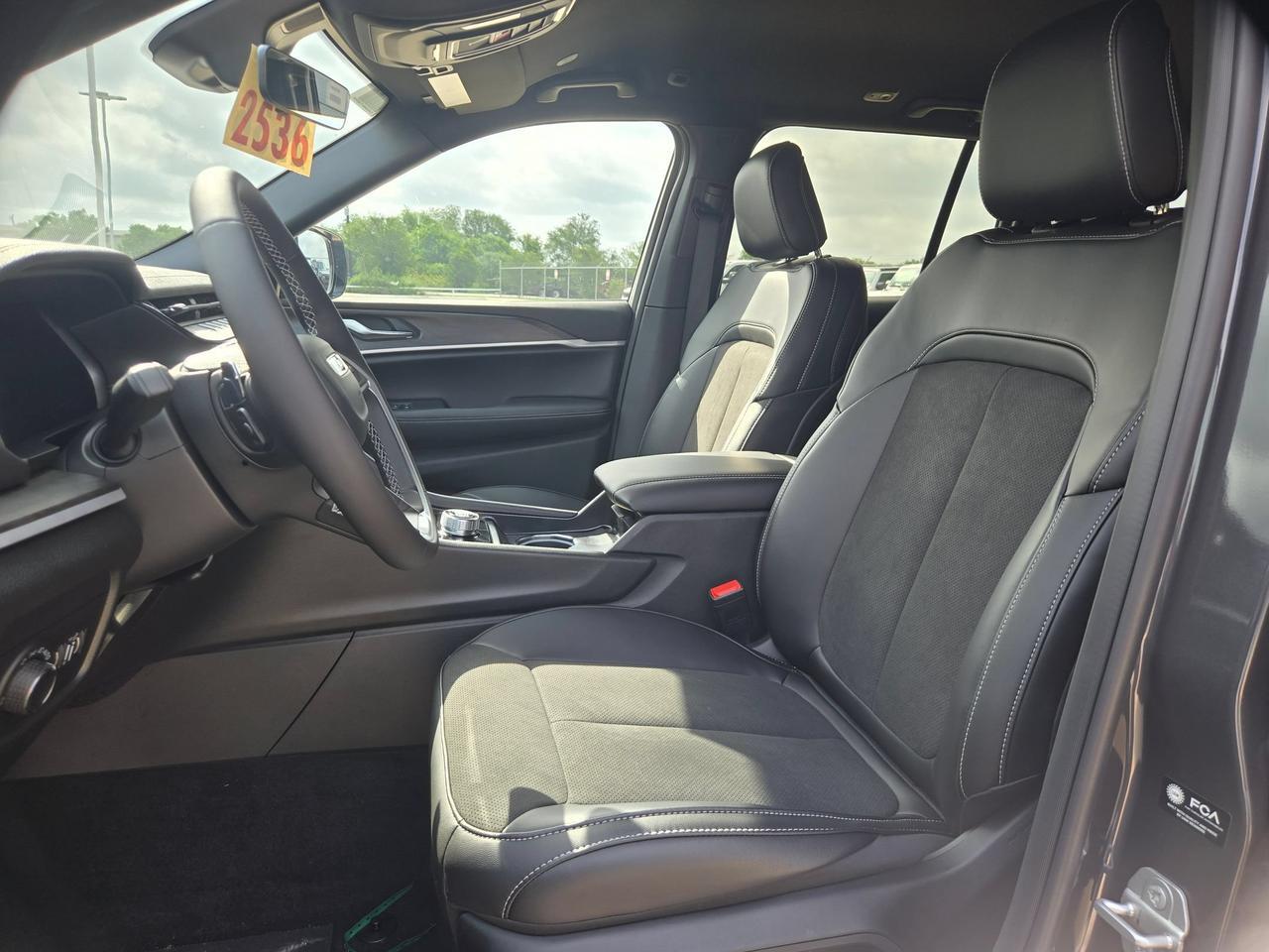 2026 Jeep Grand Cherokee Laredo Altitude Castroville TX