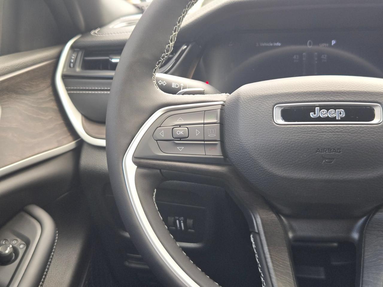2026 Jeep Grand Cherokee Laredo Altitude Castroville TX