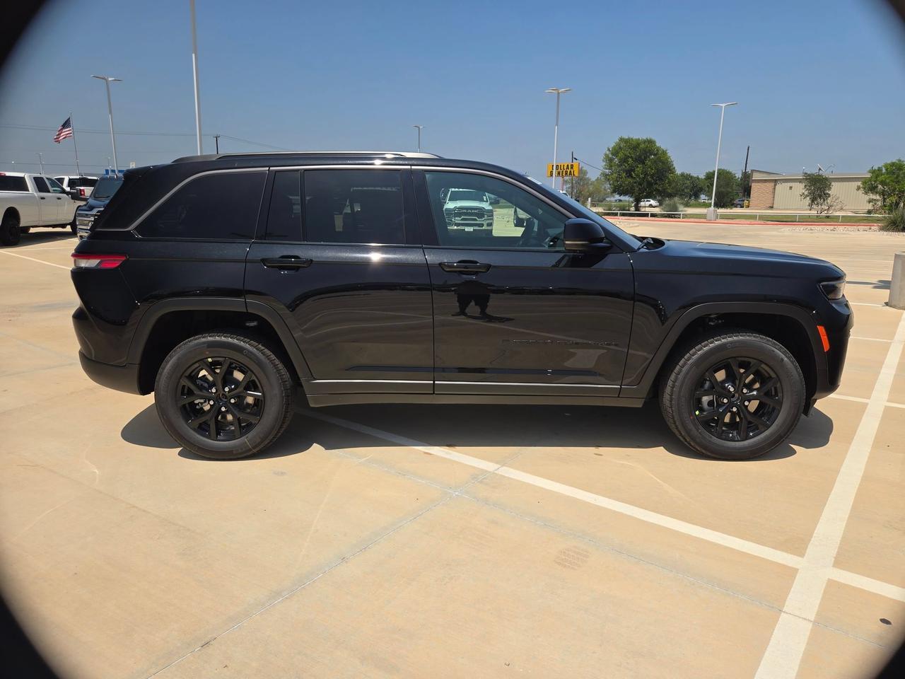 2026 Jeep Grand Cherokee Laredo Altitude Castroville TX