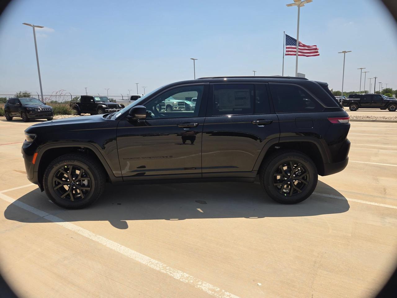 2026 Jeep Grand Cherokee Laredo Altitude Castroville TX