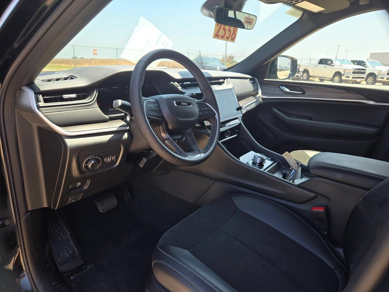2026 Jeep Grand Cherokee Laredo Altitude Castroville TX