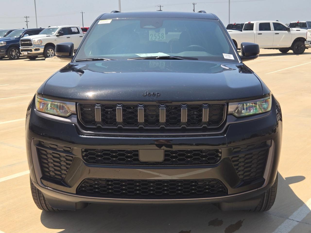 2026 Jeep Grand Cherokee Laredo Altitude Castroville TX