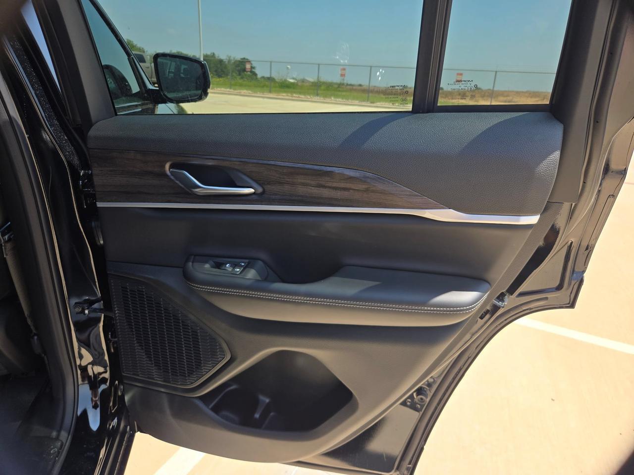 2026 Jeep Grand Cherokee Laredo Altitude Castroville TX