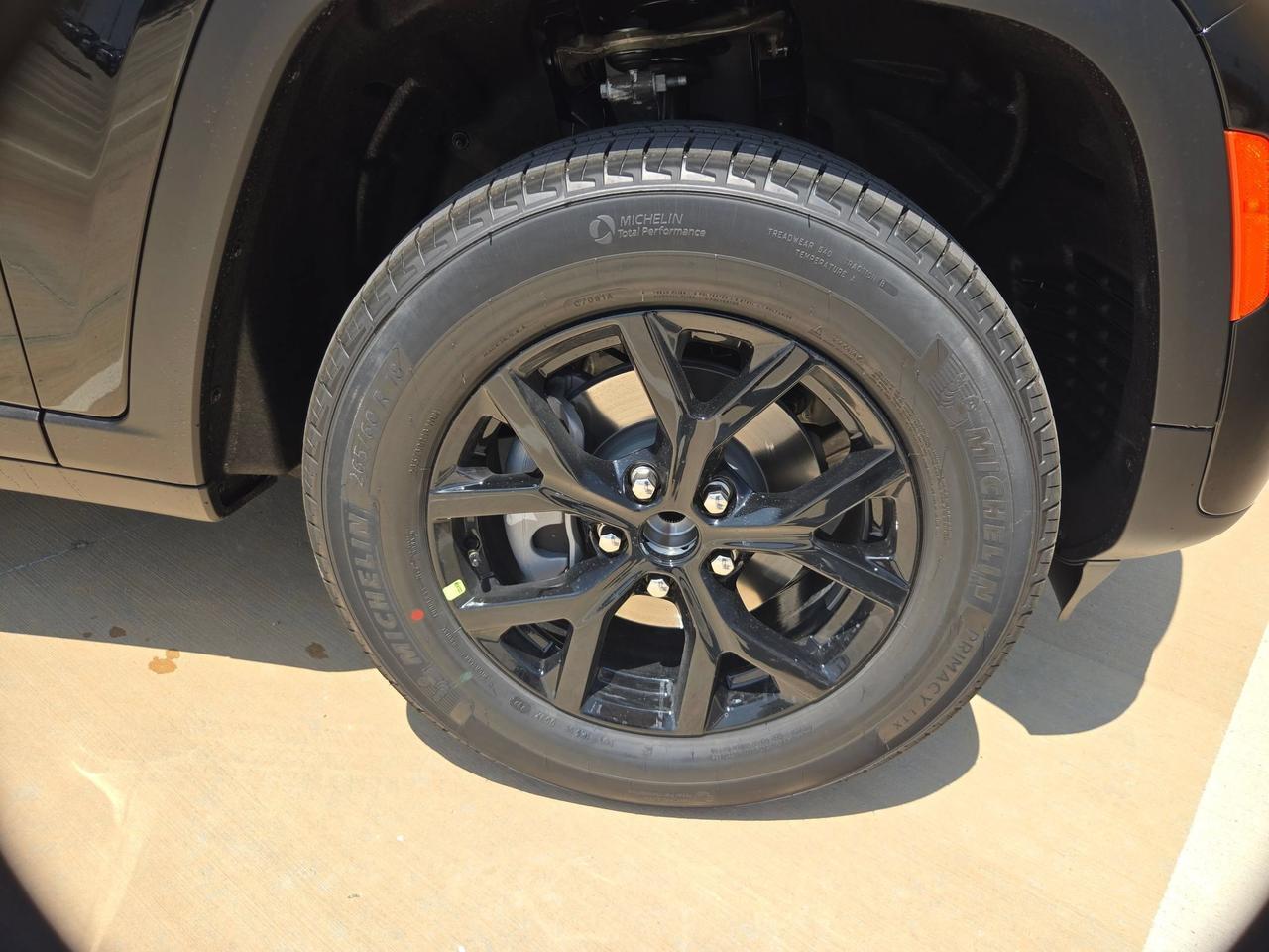 2026 Jeep Grand Cherokee Laredo Altitude Castroville TX