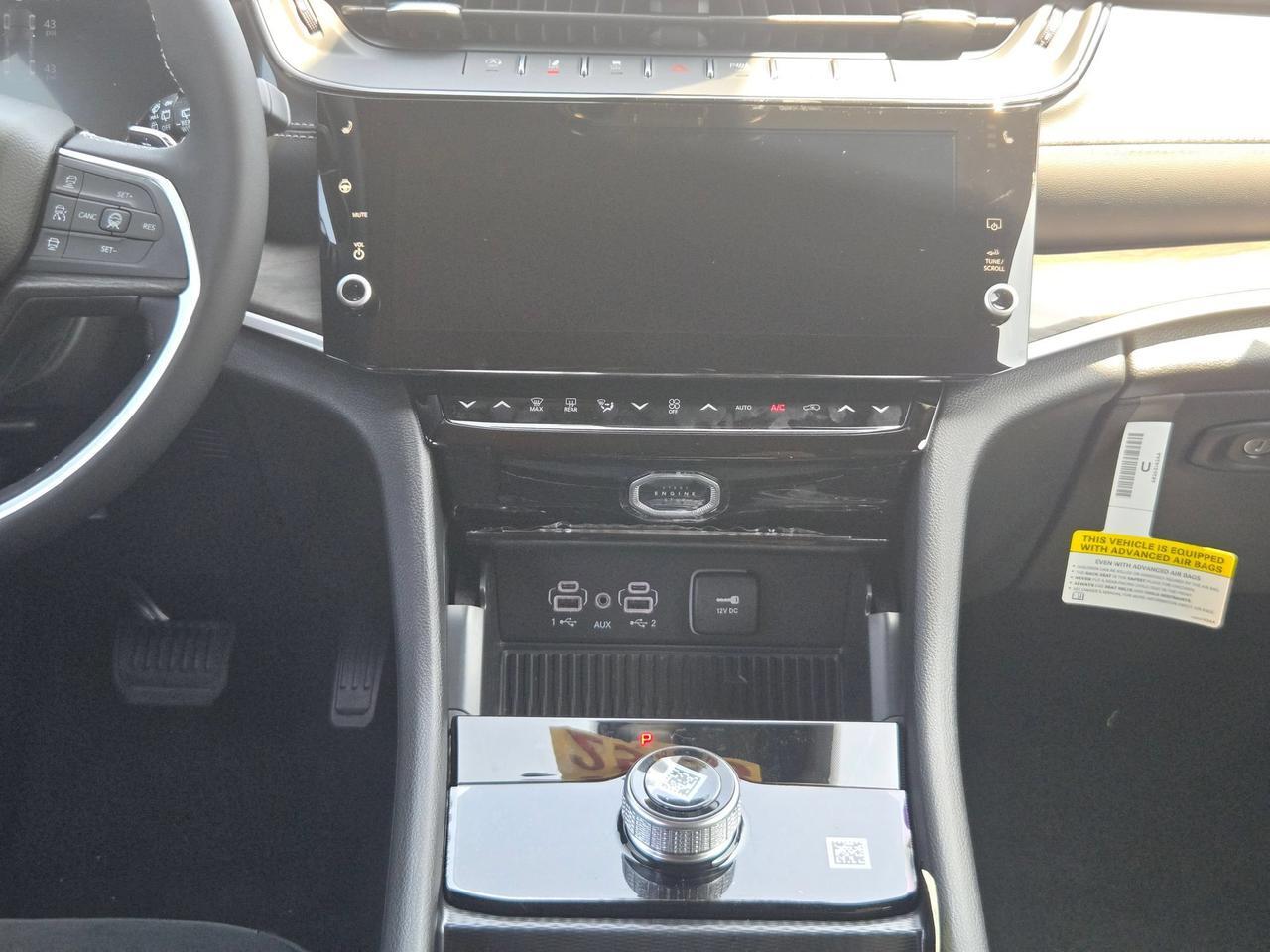 2026 Jeep Grand Cherokee Laredo Altitude Castroville TX