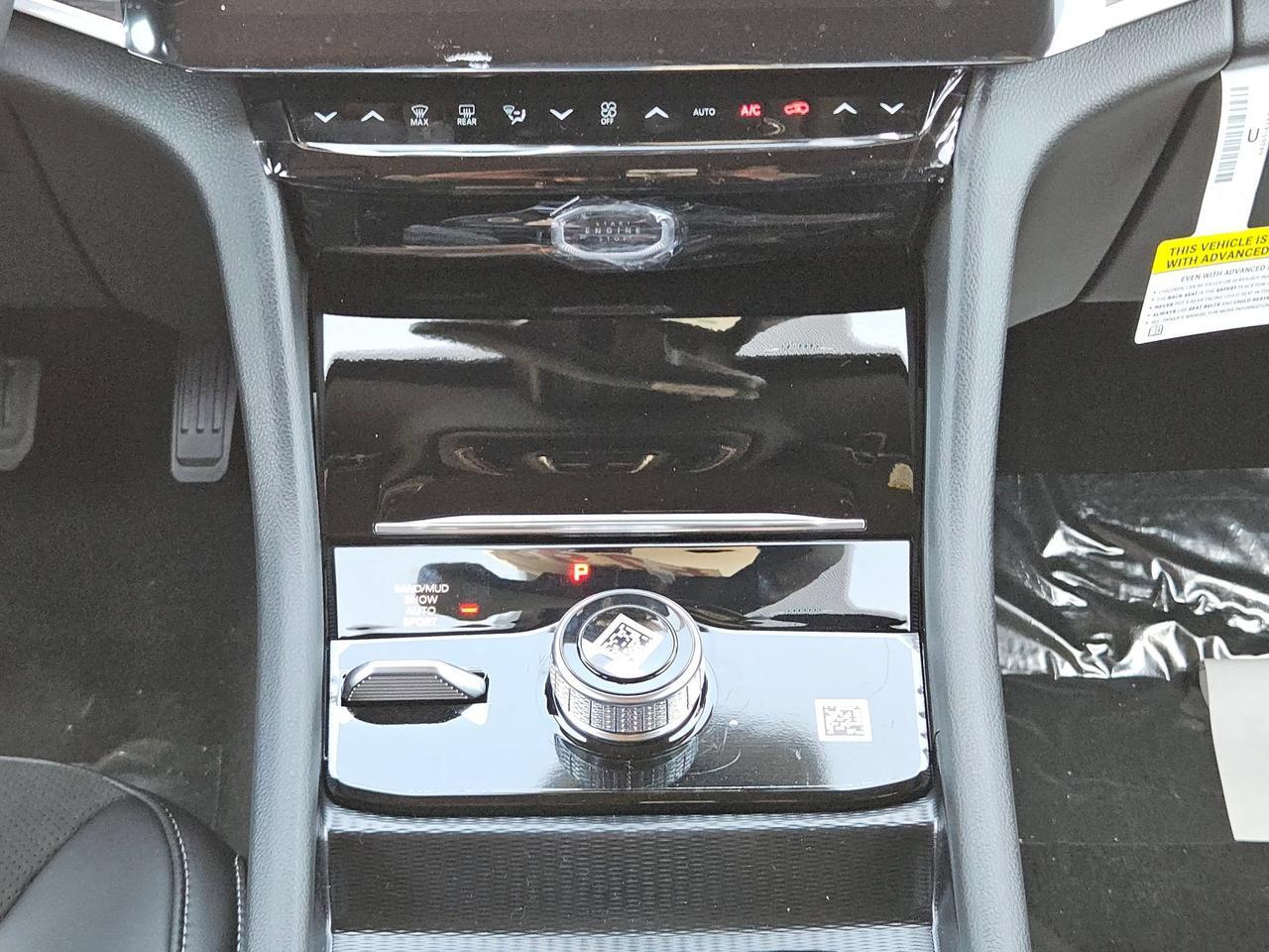 2026 Jeep Grand Cherokee Laredo Altitude Castroville TX