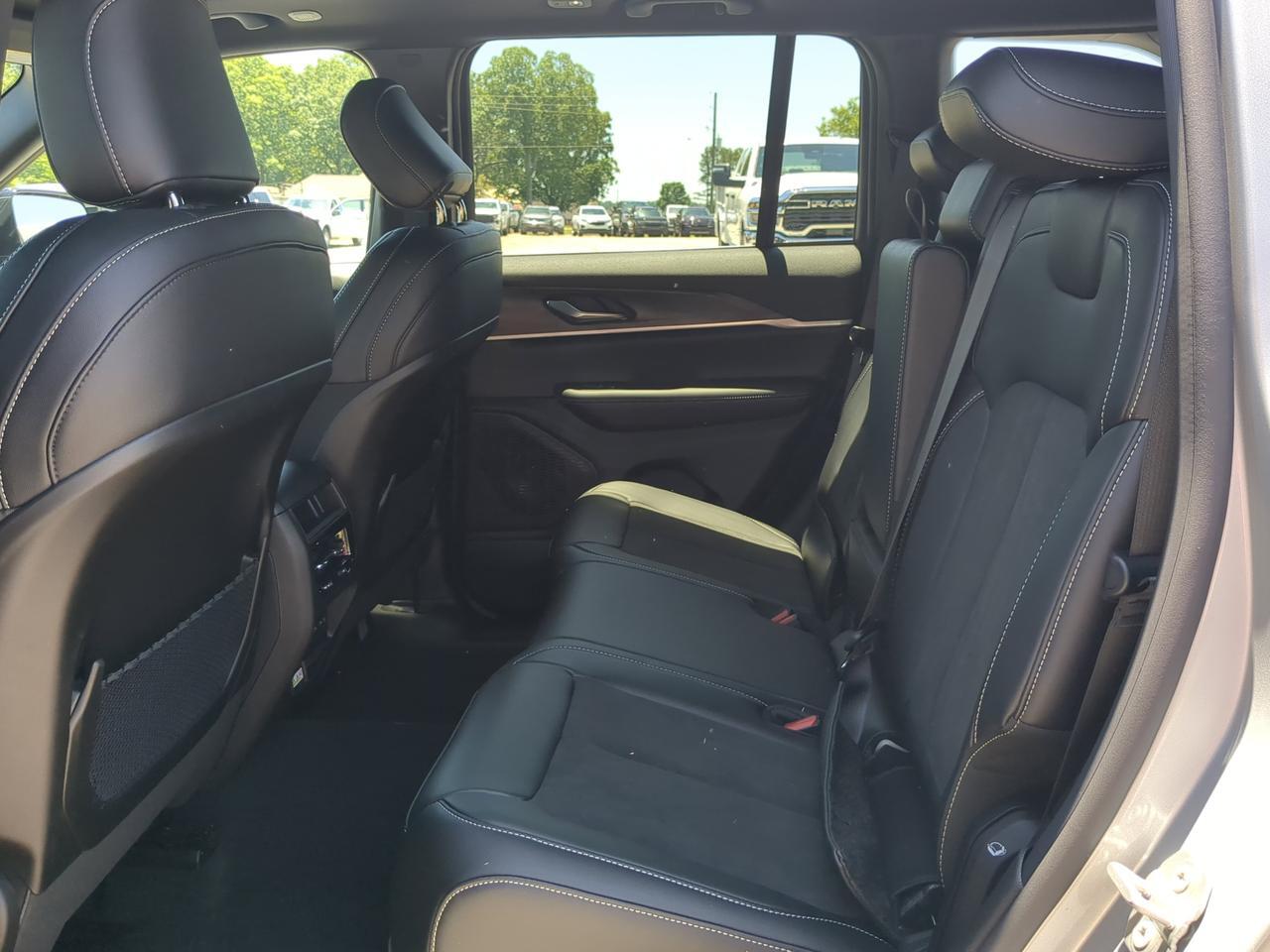2026 Jeep Grand Cherokee Laredo Altitude Winder GA