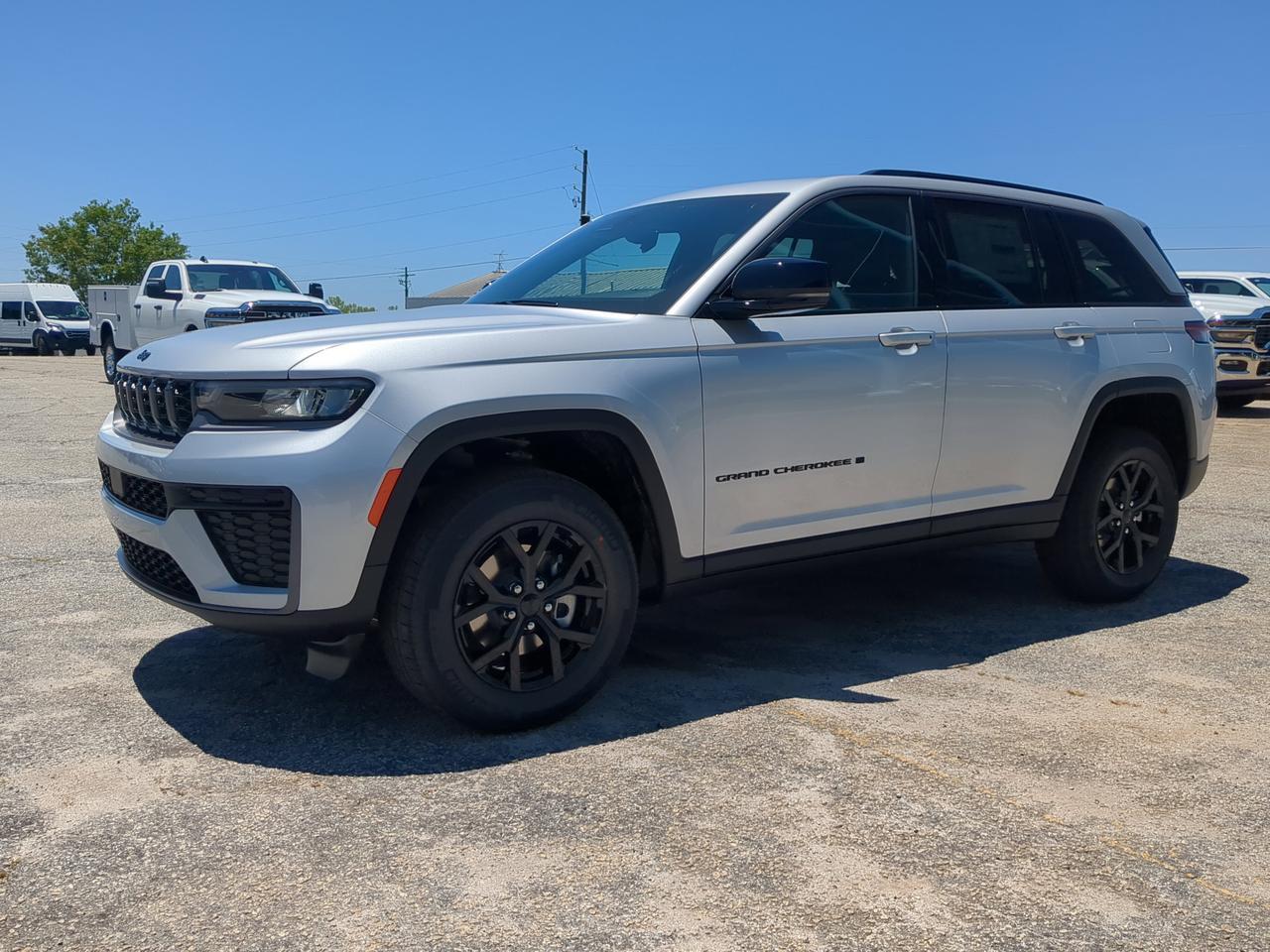 2026 Jeep Grand Cherokee Laredo Altitude Winder GA