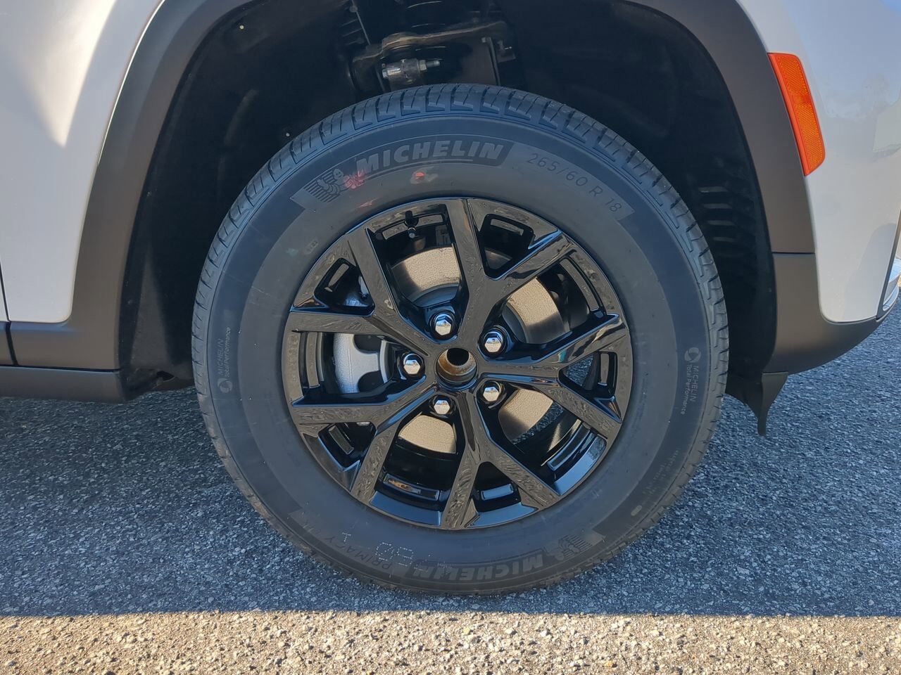 2026 Jeep Grand Cherokee Laredo Altitude Winder GA