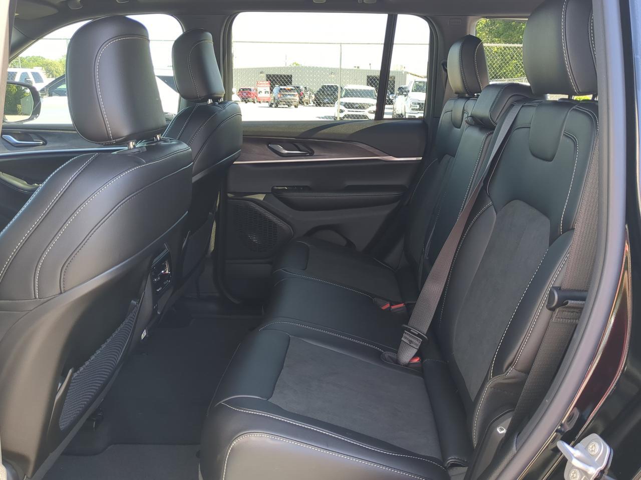 2026 Jeep Grand Cherokee Laredo Altitude Winder GA