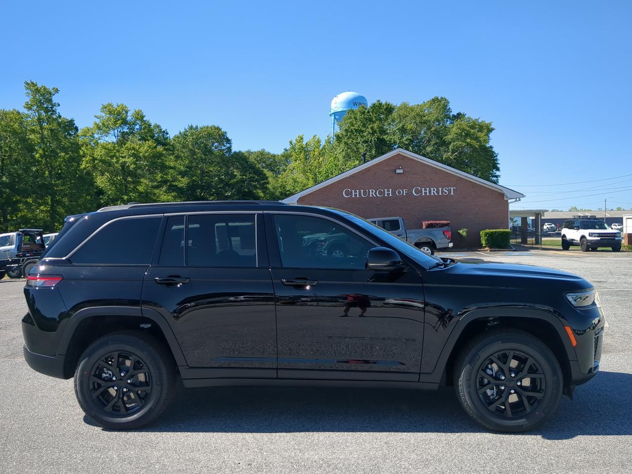 2026 Jeep Grand Cherokee Laredo Altitude Winder GA