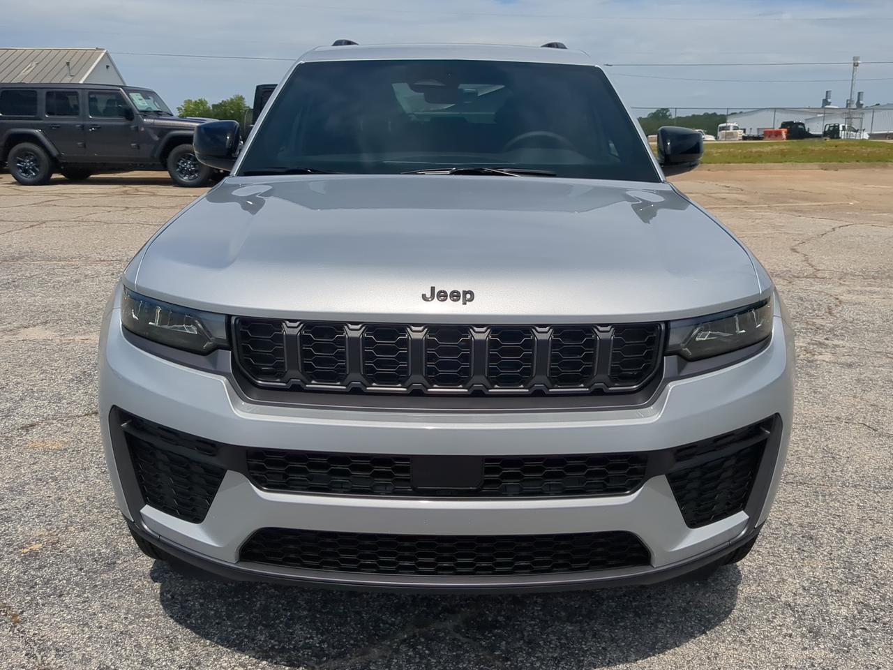 2026 Jeep Grand Cherokee Laredo Altitude Winder GA