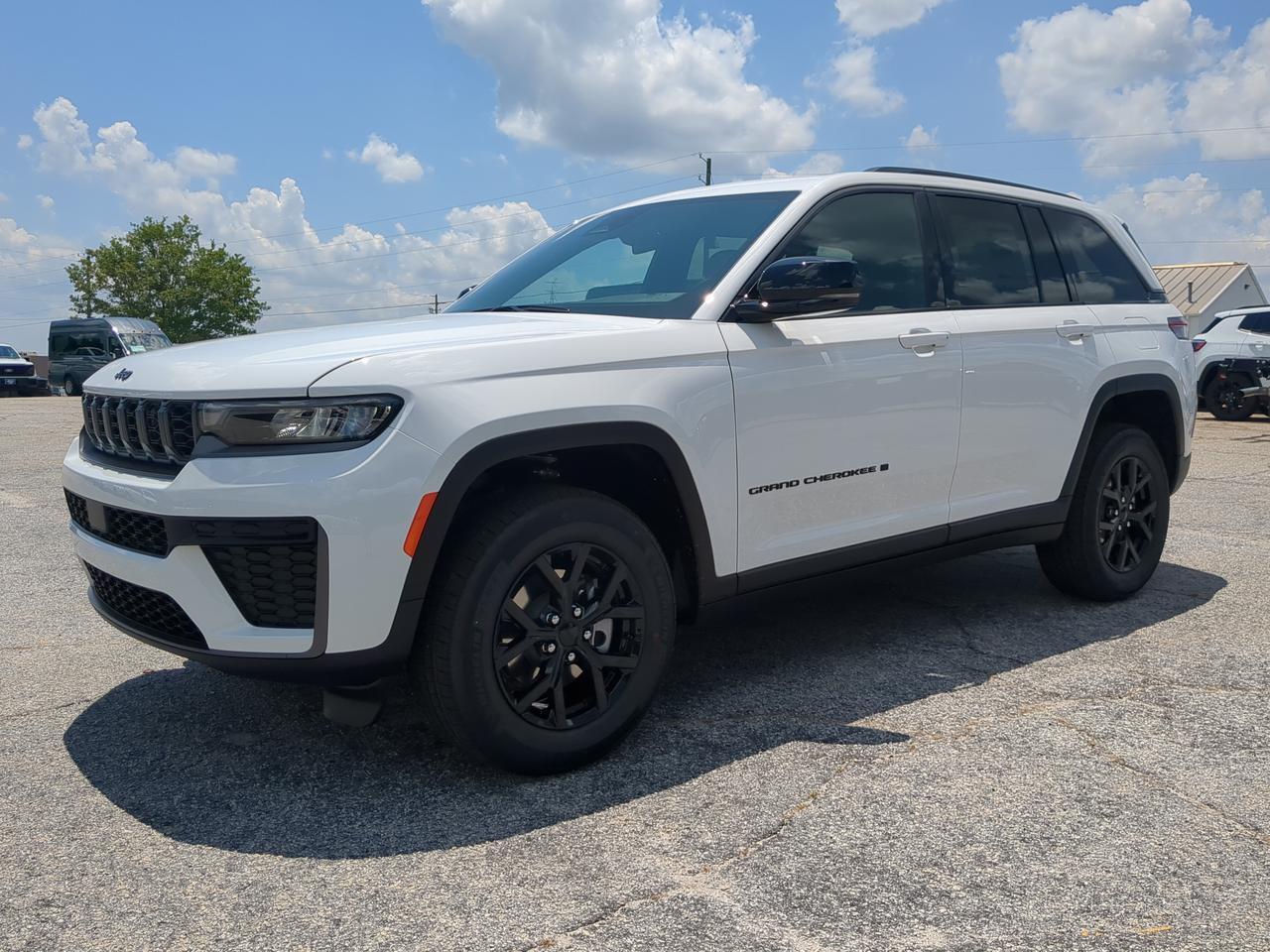 2026 Jeep Grand Cherokee Laredo Altitude Winder GA