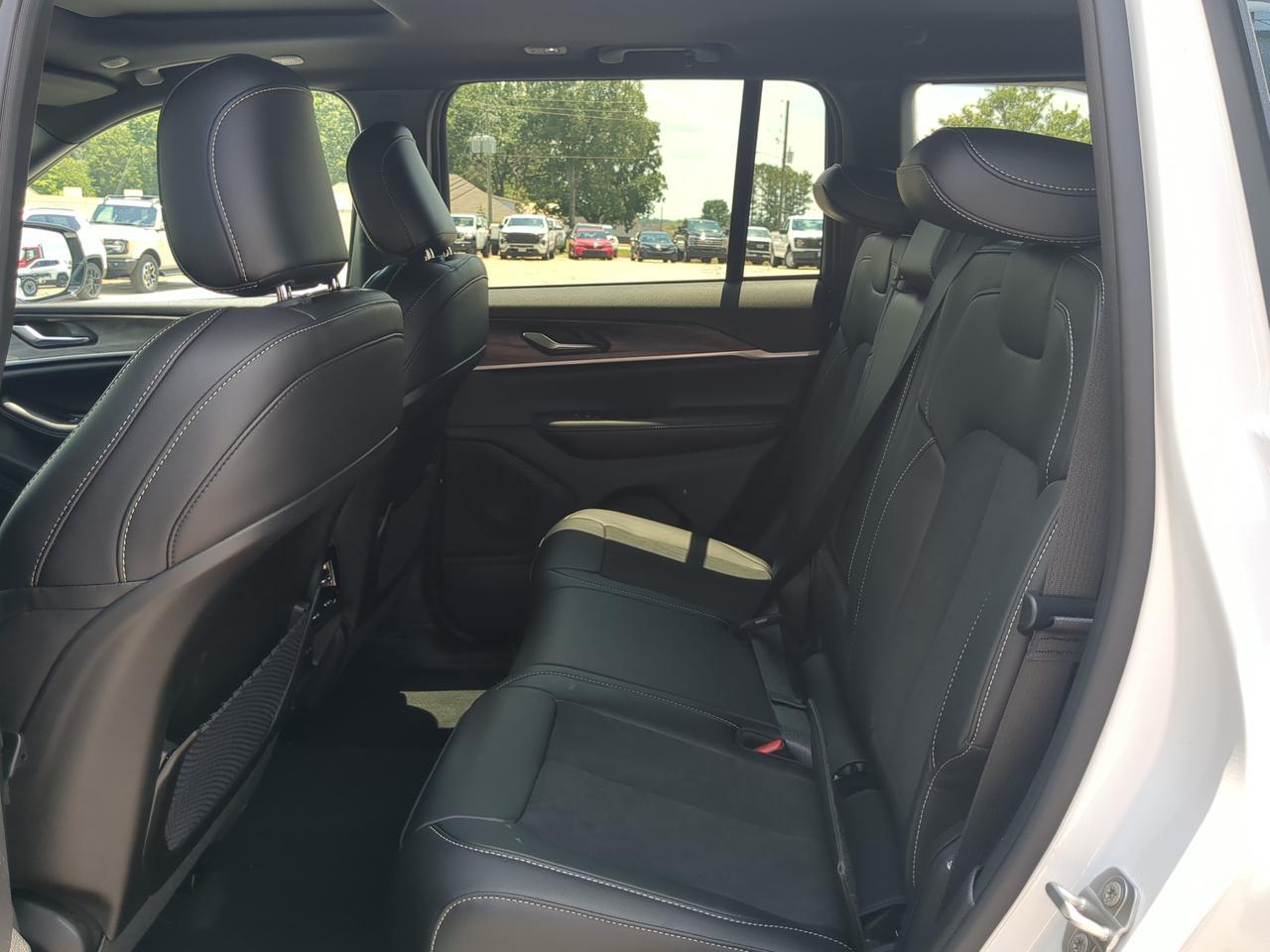 2026 Jeep Grand Cherokee Laredo Altitude Winder GA