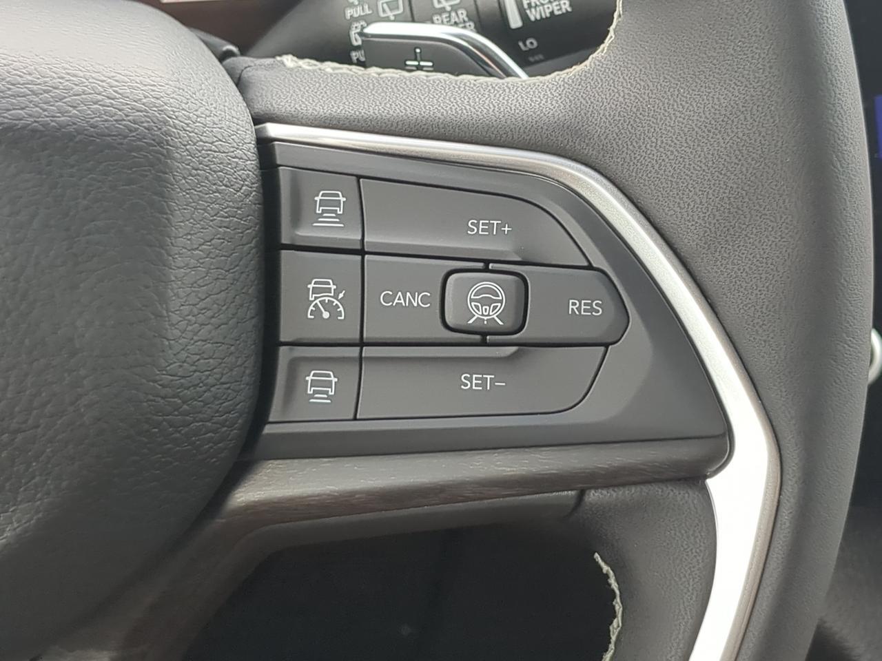 2026 Jeep Grand Cherokee Laredo Altitude Winder GA