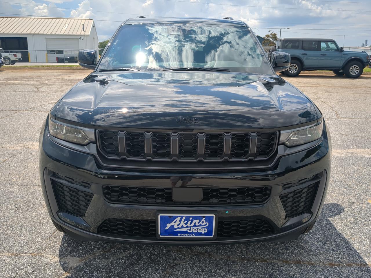 2026 Jeep Grand Cherokee Laredo Altitude Winder GA
