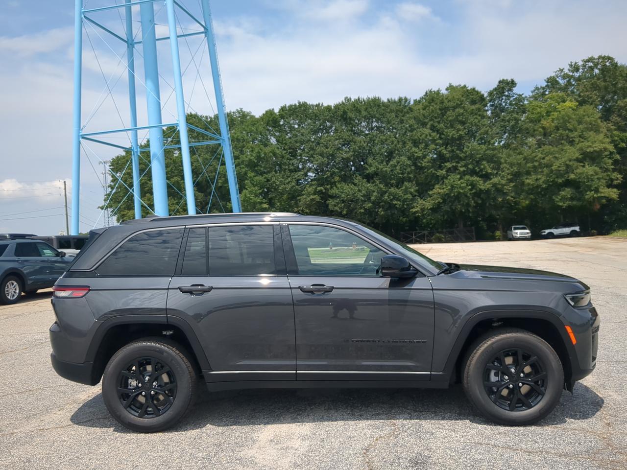 2026 Jeep Grand Cherokee Laredo Altitude Winder GA