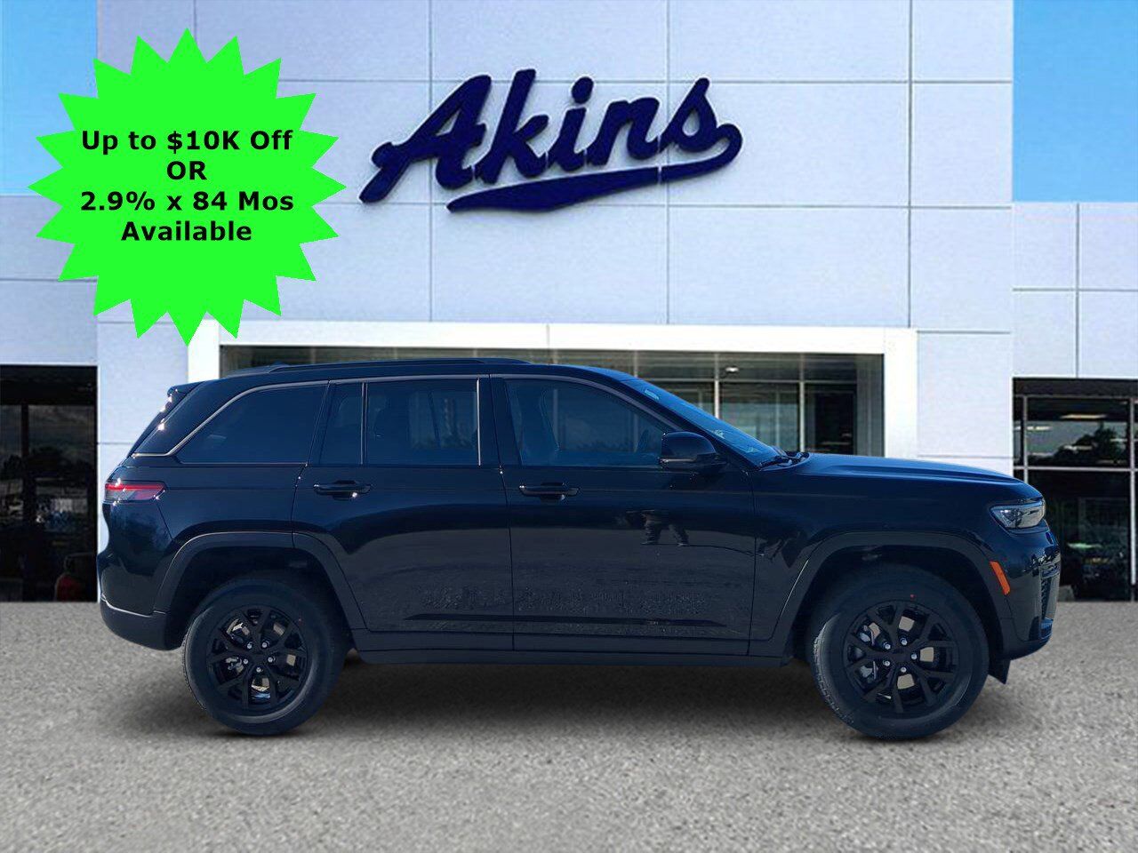 2026 Jeep Grand Cherokee Laredo Altitude