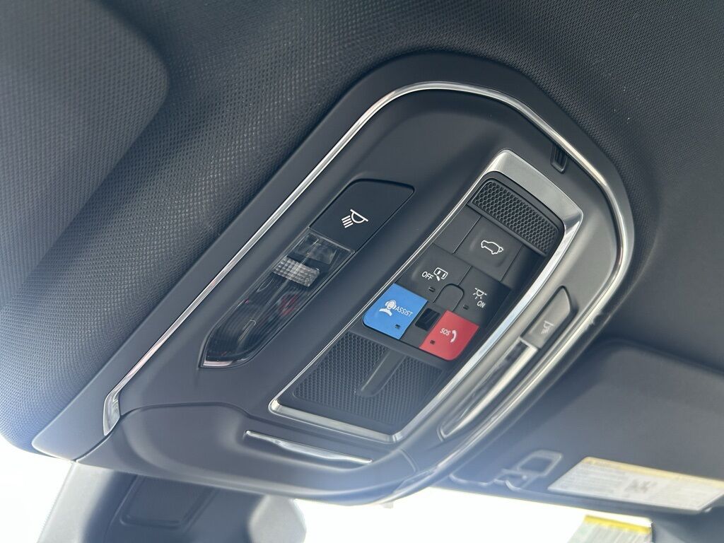 2026 Jeep Grand Cherokee Laredo Crestwood KY