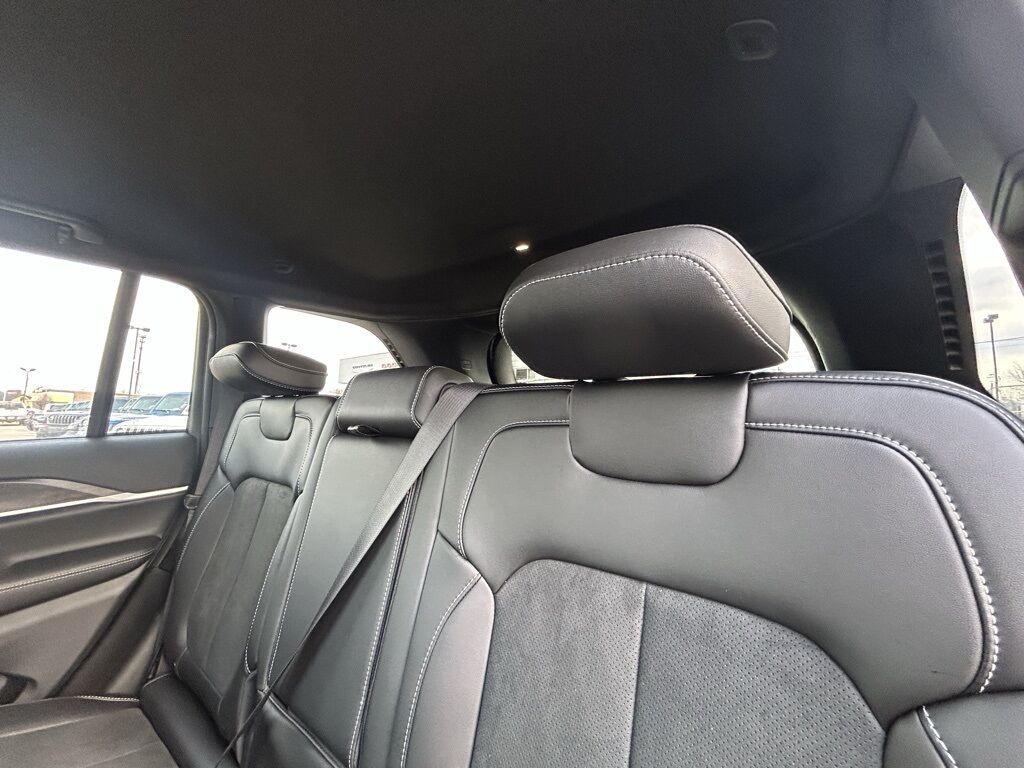 2026 Jeep Grand Cherokee Laredo Crestwood KY