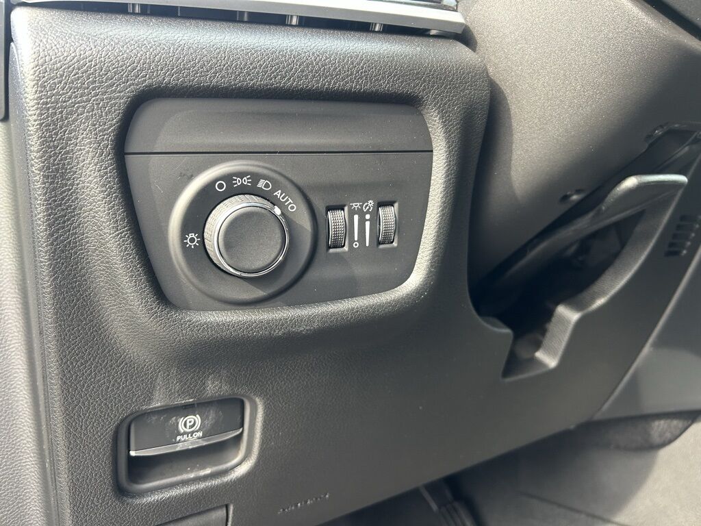 2026 Jeep Grand Cherokee Laredo Crestwood KY