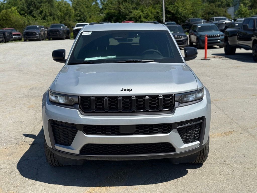 2026 Jeep Grand Cherokee Laredo Crestwood KY