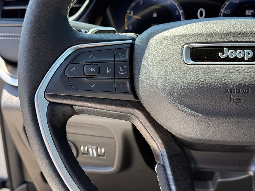 2026 Jeep Grand Cherokee Laredo Crestwood KY
