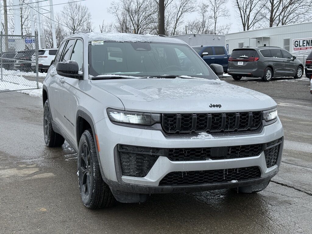 2026 Jeep Grand Cherokee Laredo Crestwood KY