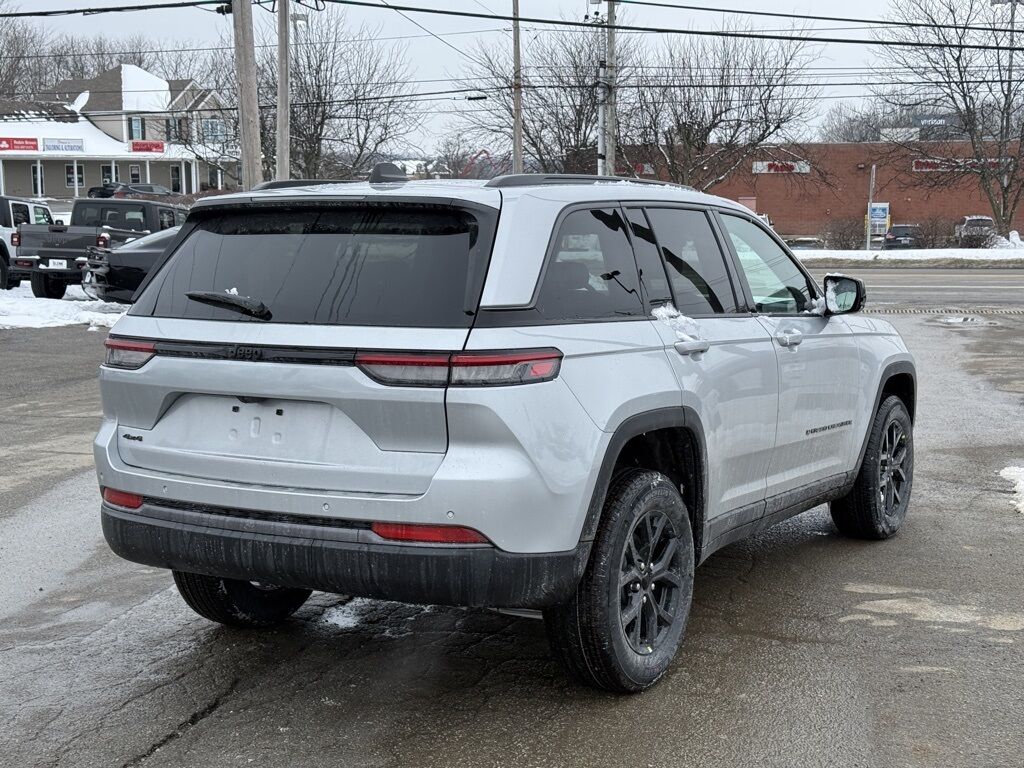 2026 Jeep Grand Cherokee Laredo Crestwood KY