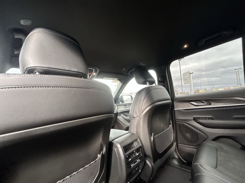 2026 Jeep Grand Cherokee Laredo Crestwood KY