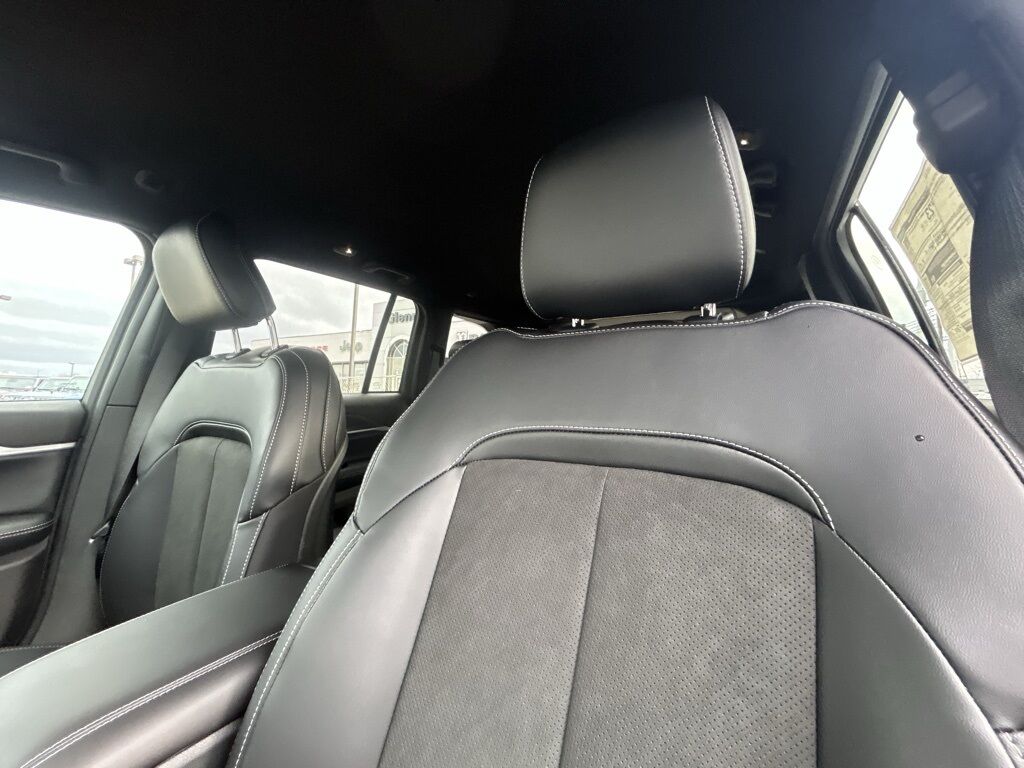 2026 Jeep Grand Cherokee Laredo Crestwood KY