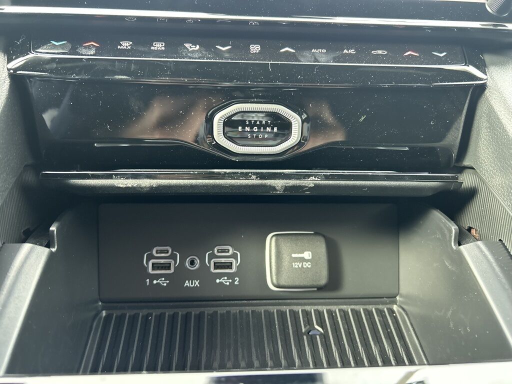 2026 Jeep Grand Cherokee Laredo Crestwood KY