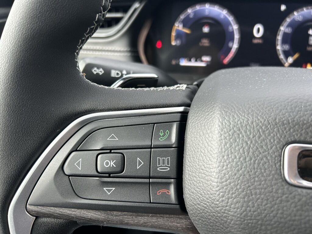 2026 Jeep Grand Cherokee Laredo Crestwood KY