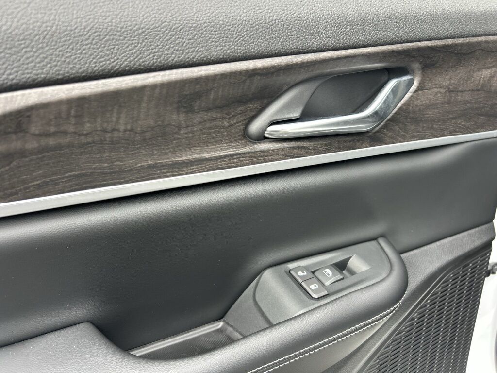 2026 Jeep Grand Cherokee Laredo Crestwood KY