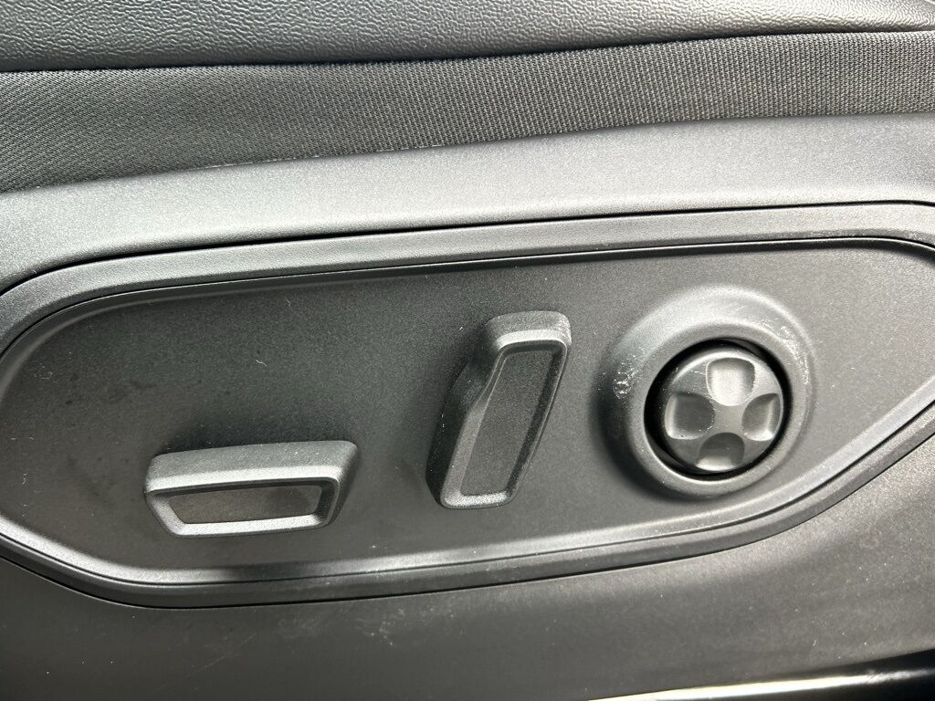 2026 Jeep Grand Cherokee Laredo Crestwood KY