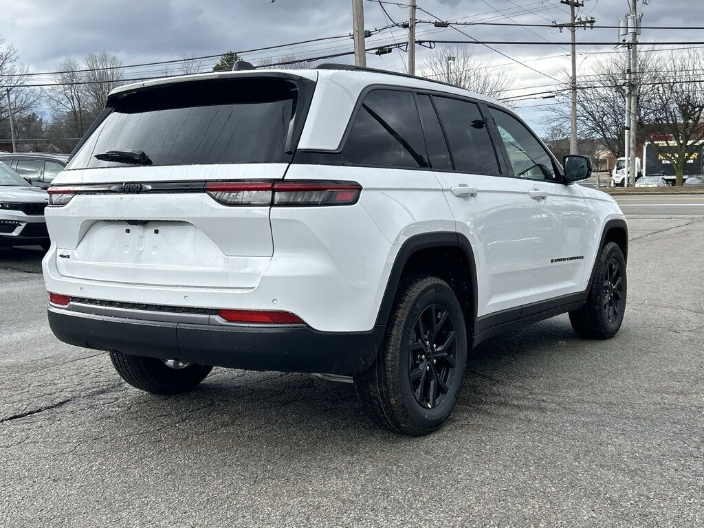 2026 Jeep Grand Cherokee Laredo Crestwood KY