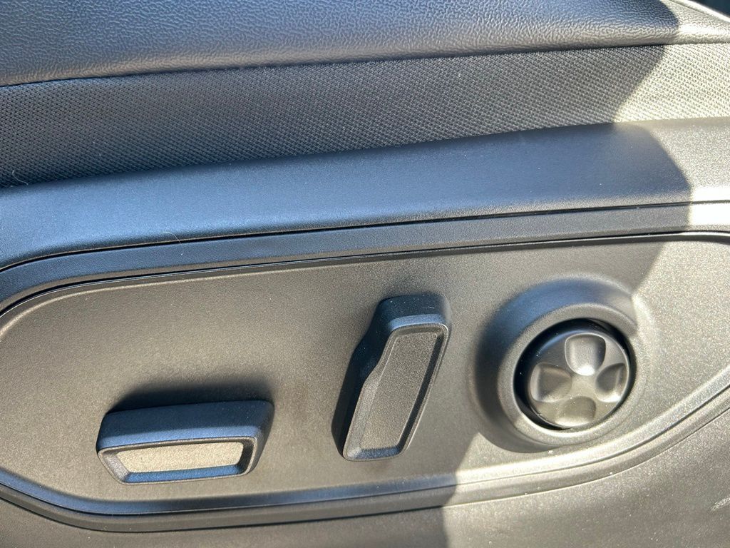 2026 Jeep Grand Cherokee Laredo Crestwood KY