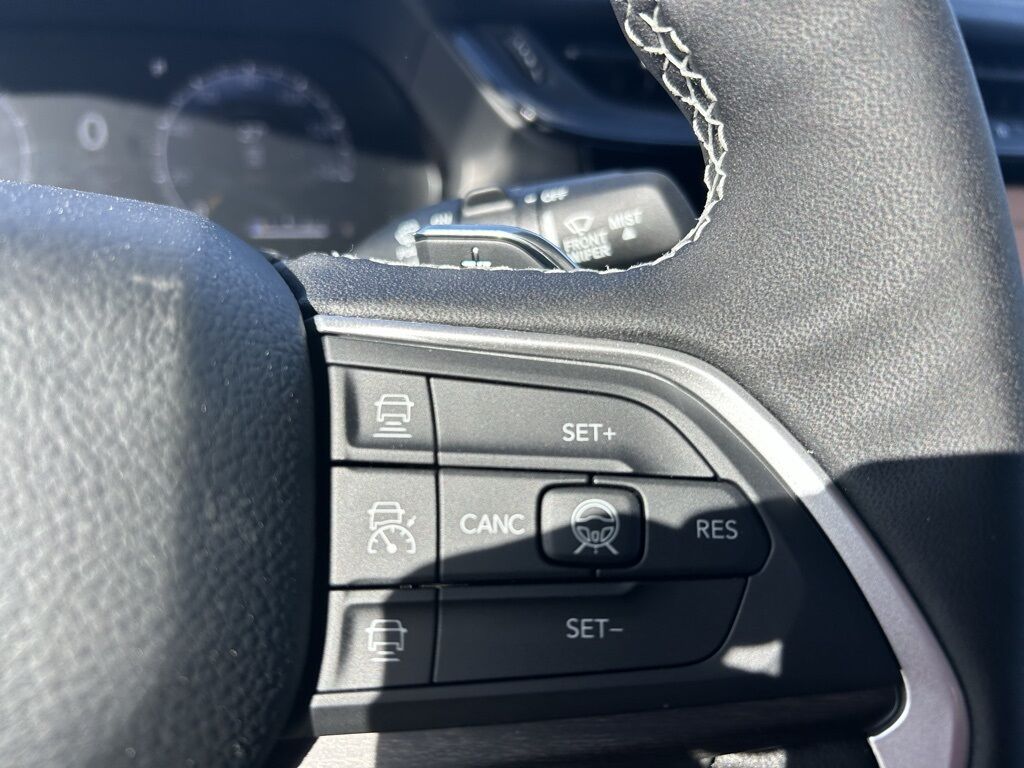 2026 Jeep Grand Cherokee Laredo Crestwood KY