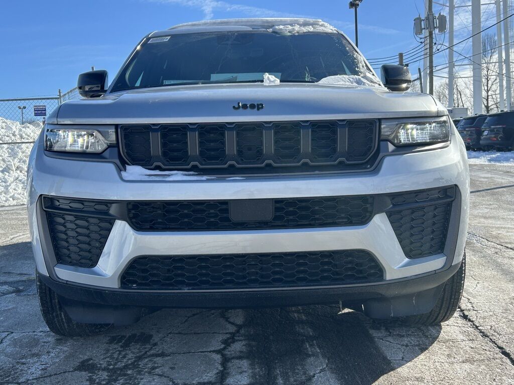 2026 Jeep Grand Cherokee Laredo
