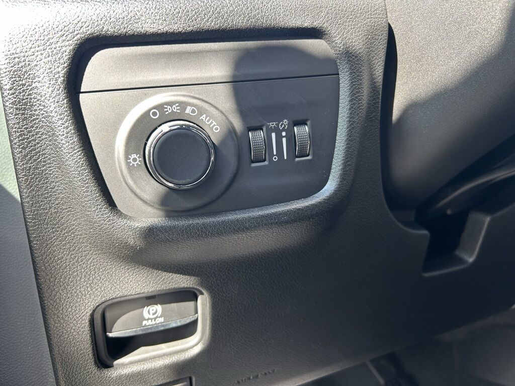 2026 Jeep Grand Cherokee Laredo Crestwood KY