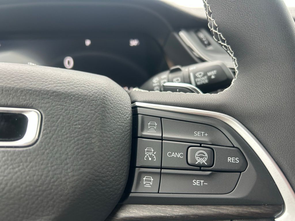 2026 Jeep Grand Cherokee Laredo Crestwood KY