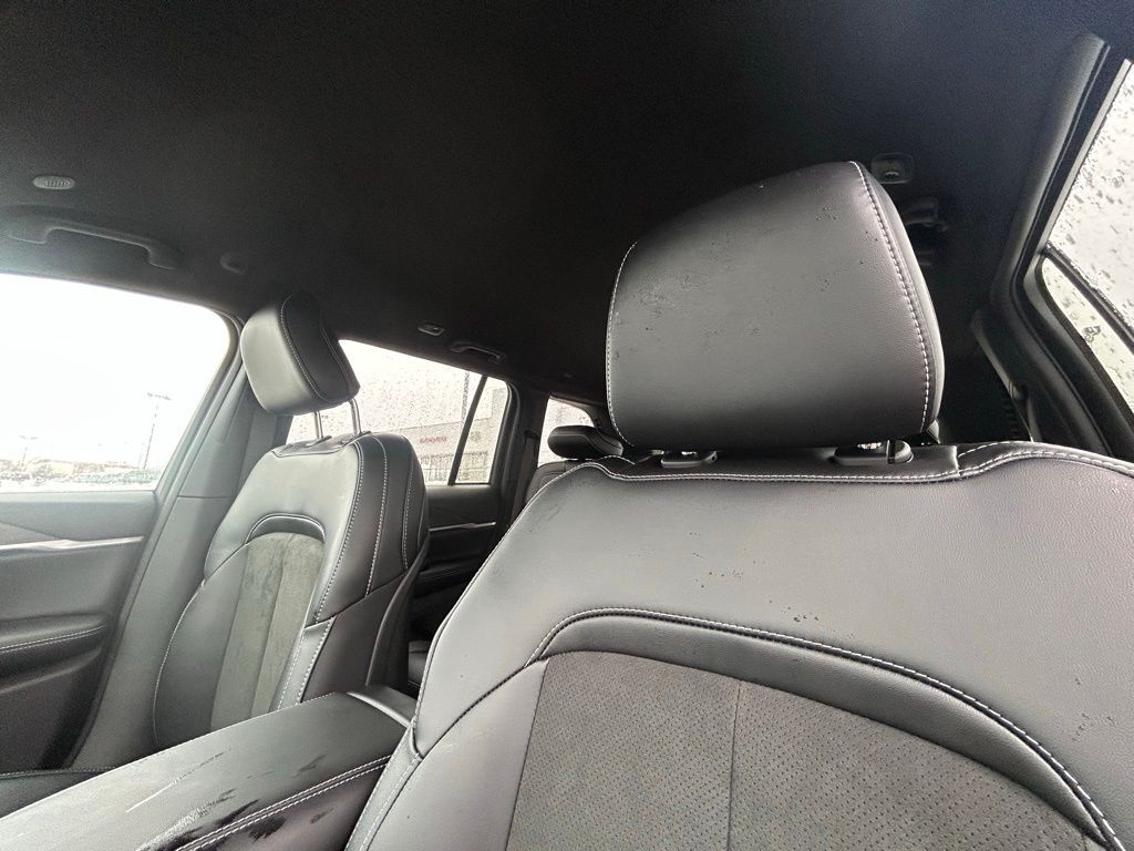 2026 Jeep Grand Cherokee Laredo Crestwood KY